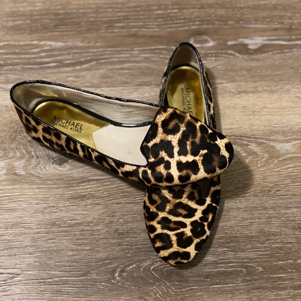 Michael Kors Cheetah print flats